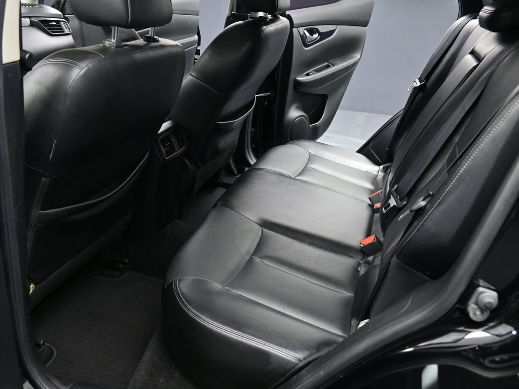 Used 2018 Nissan Rogue Sport SL w/ SL Premium Package image 18