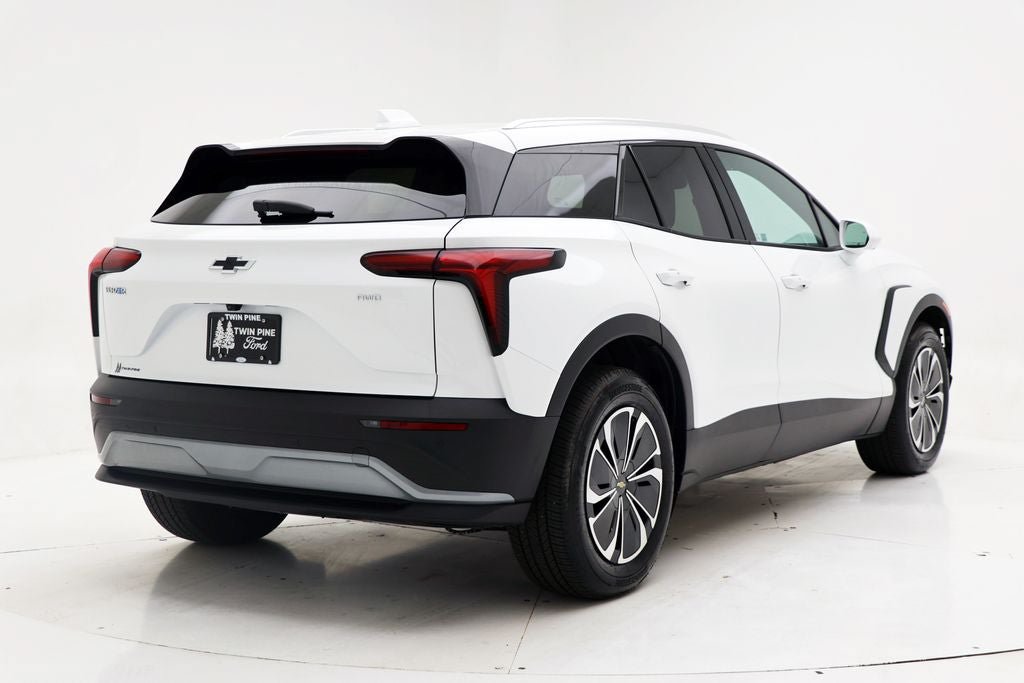 Used 2025 Chevrolet Blazer EV LT AWD/4WD image 8