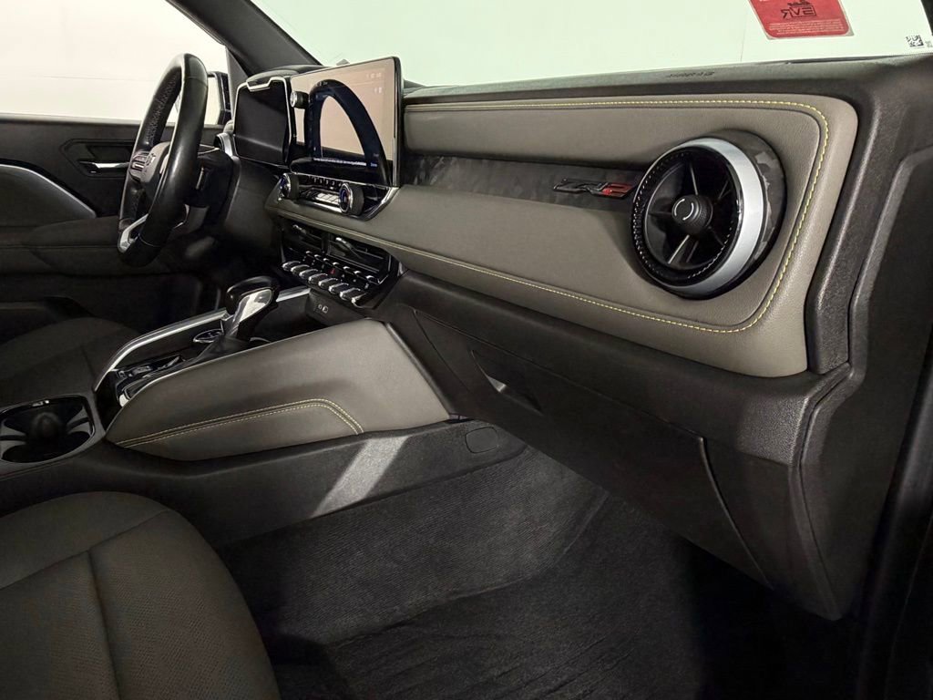 Used 2023 Chevrolet Colorado ZR2 w/ ZR2 Convenience Package III image 30
