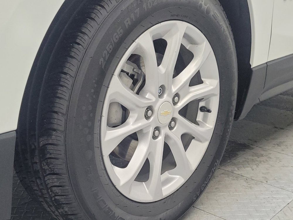 Used 2021 Chevrolet Equinox LS image 31