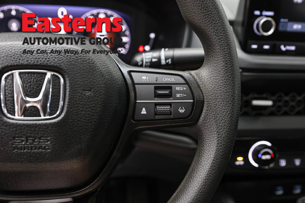 Used 2025 Honda Accord SE image 17
