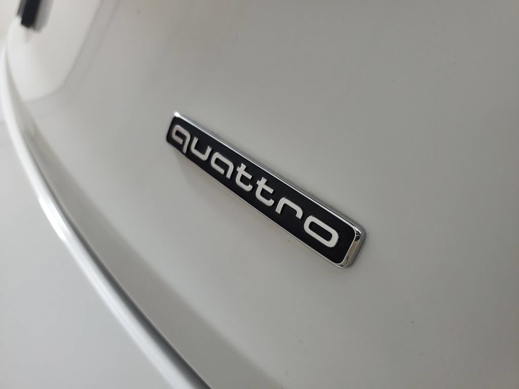 Used 2023 Audi Q5 2.0T Premium Plus w/ Premium Plus Package AWD/4WD image 7
