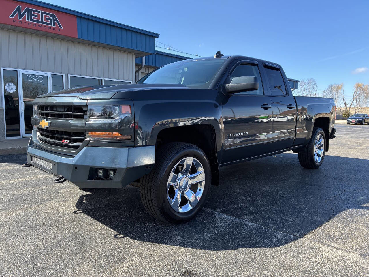 Used 2017 Chevrolet Silverado 1500 LT w/ All Star Edition image 2