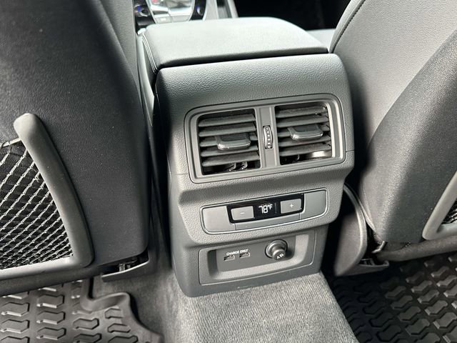 Used 2023 Audi Q5 2.0T Premium w/ Convenience Package image 16