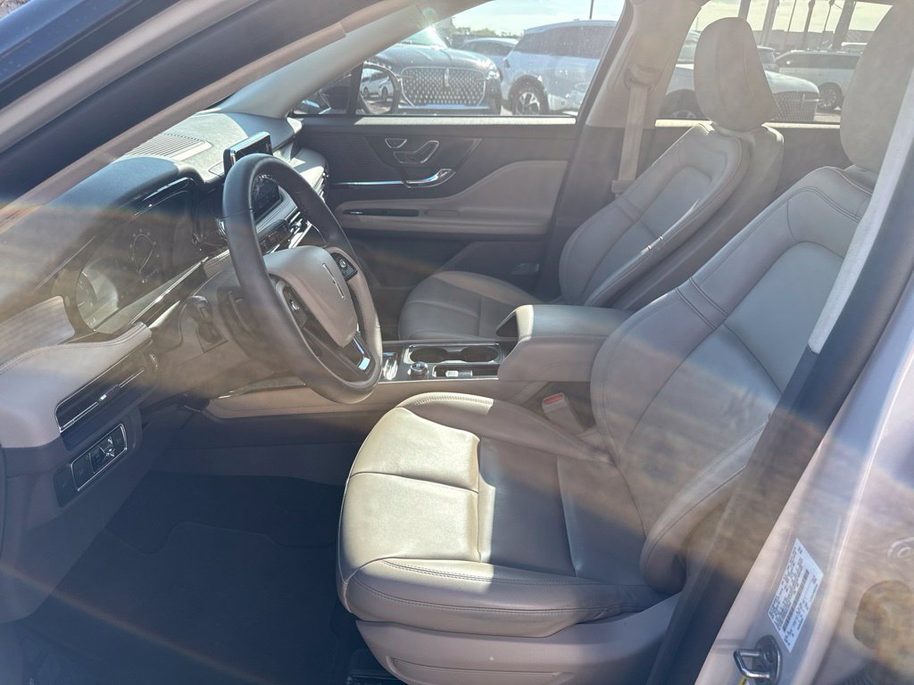Certified 2022 Lincoln Corsair FWD image 2
