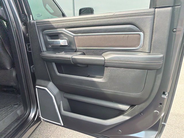 Used 2023 RAM 3500 Laramie AWD/4WD image 11