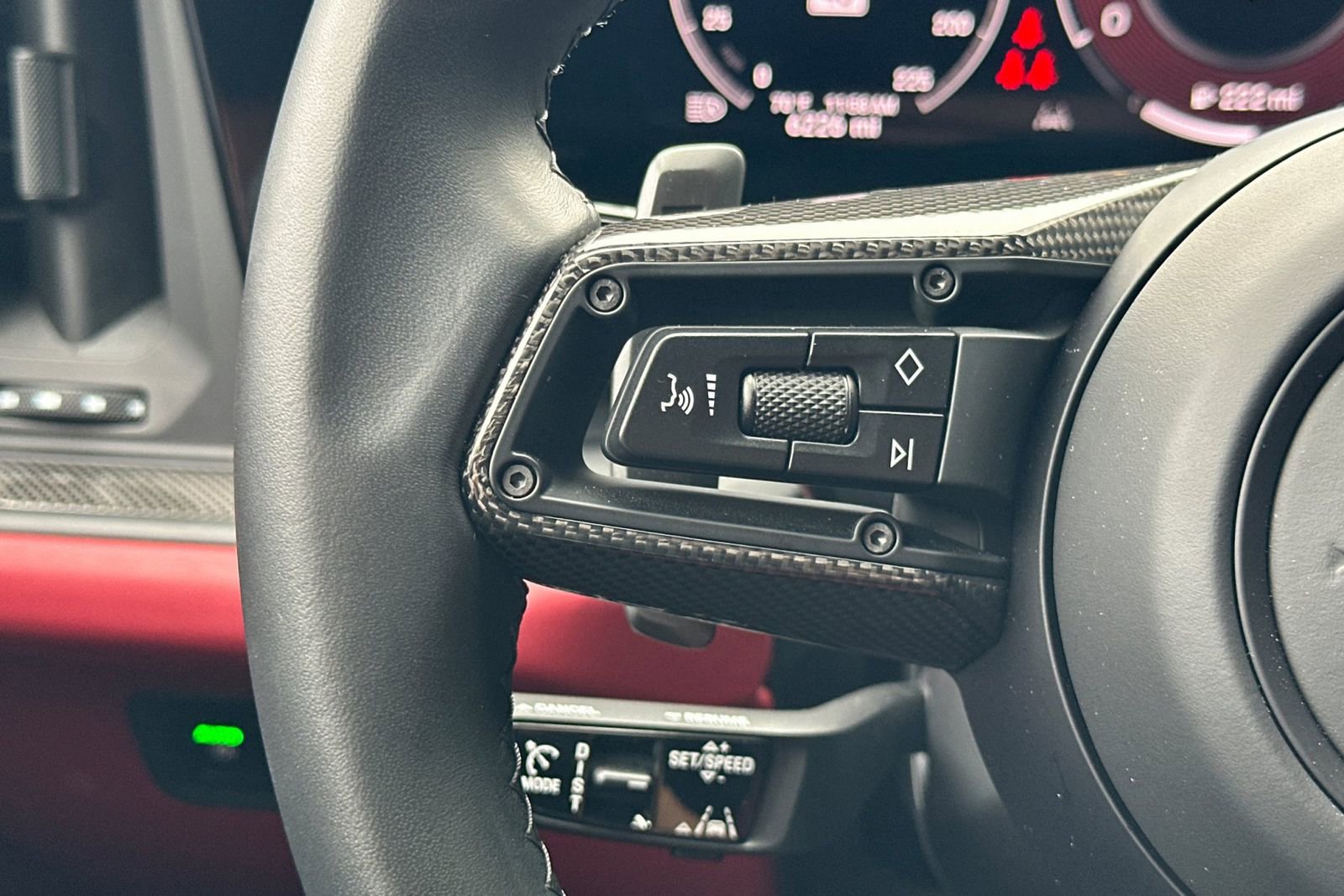 Used 2024 Porsche Cayenne Turbo GT image 31