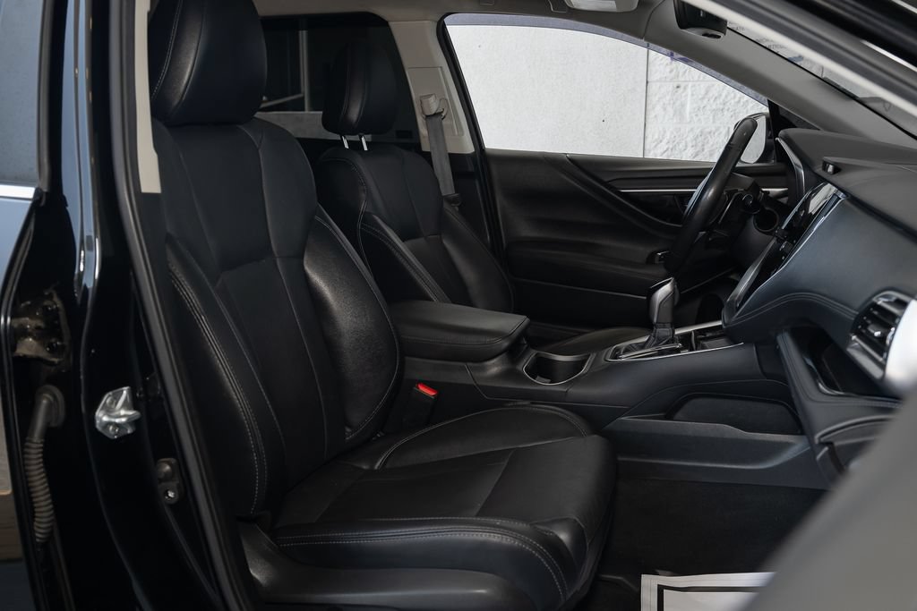 Used 2023 Subaru Outback Limited AWD/4WD image 38