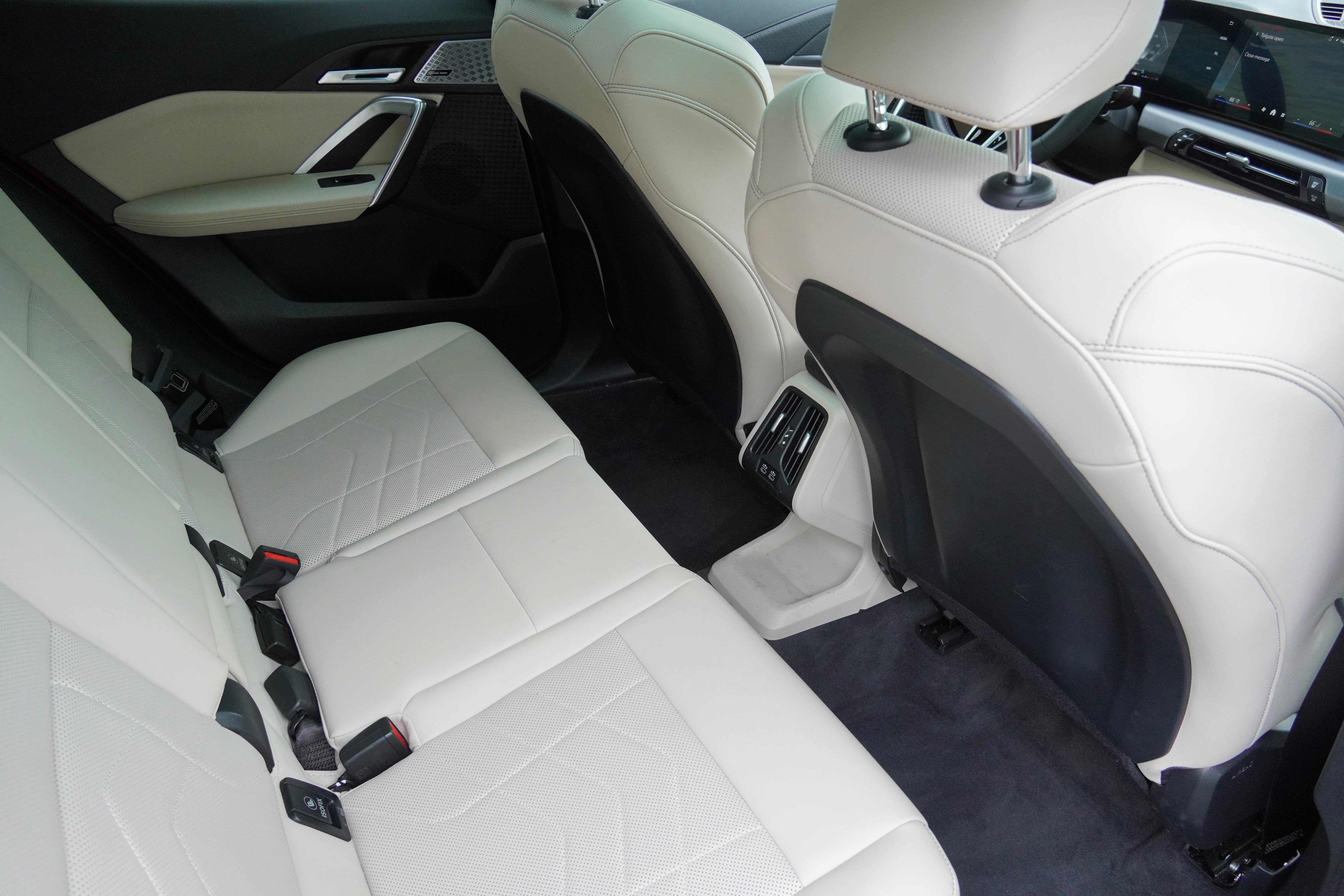 Certified 2025 BMW X2 M35i w/ Premium Package AWD/4WD image 33