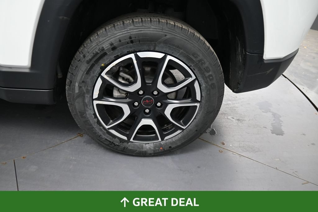 Used 2025 Jeep Compass Trailhawk AWD/4WD image 15
