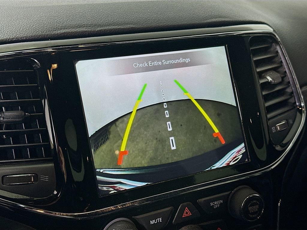 Used 2020 Jeep Grand Cherokee Altitude image 10