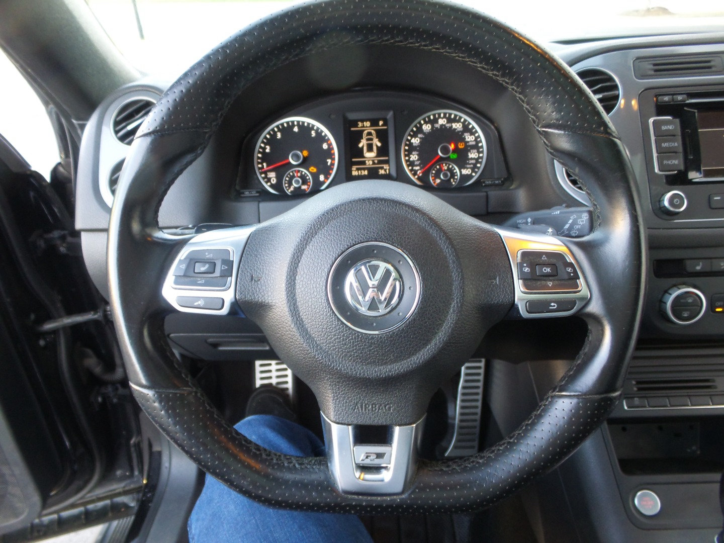 Used 2015 Volkswagen Tiguan R-Line FWD image 43