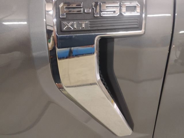 Used 2023 Ford F150 XLT w/ XTR Package image 9