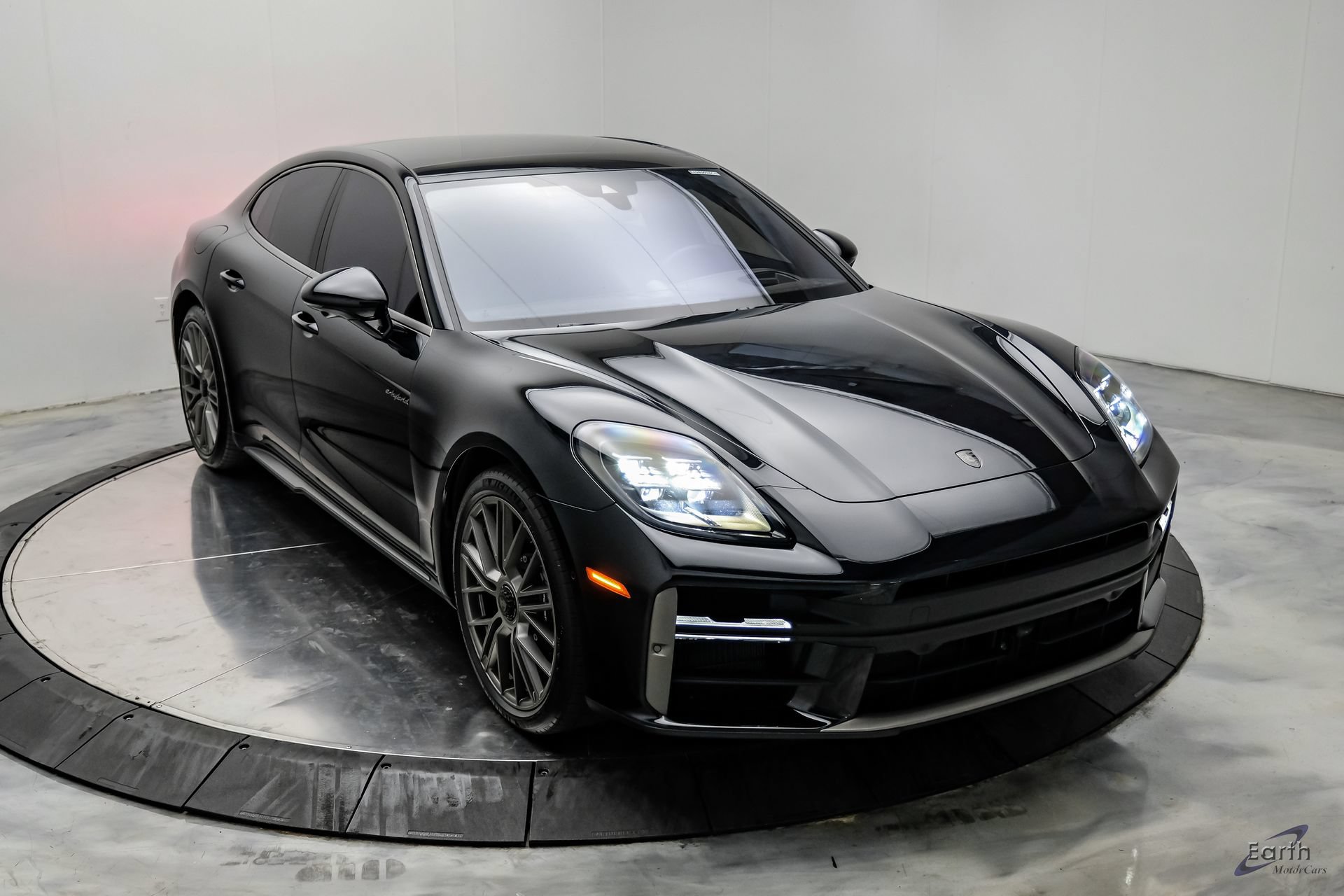 Used 2026 Porsche Panamera Turbo S AWD/4WD image 25