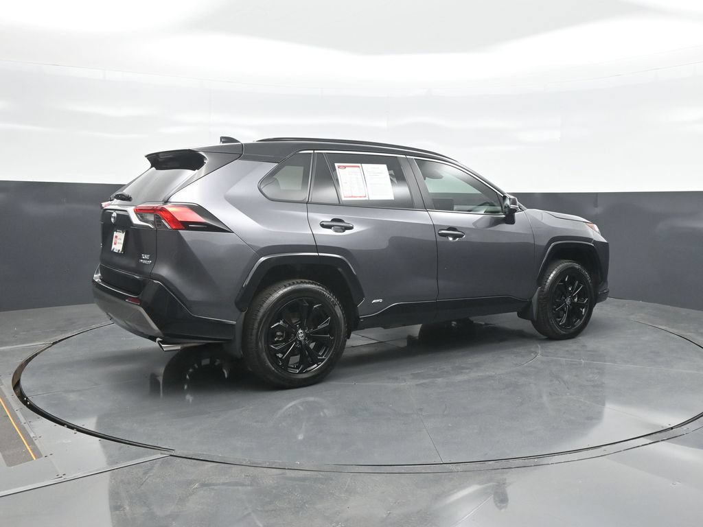 Used 2024 Toyota RAV4 XSE AWD/4WD image 7