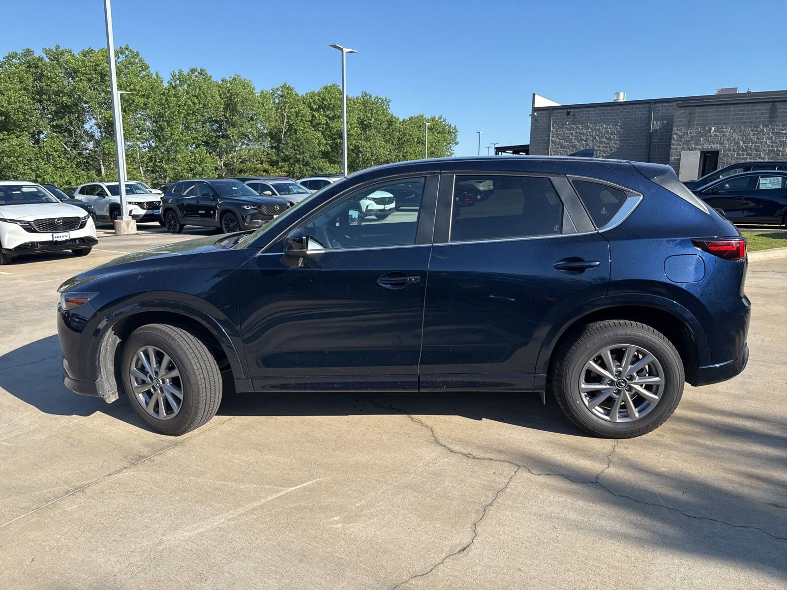 Used 2025 MAZDA CX-5 AWD 2.5 S w/ Select Package image 17