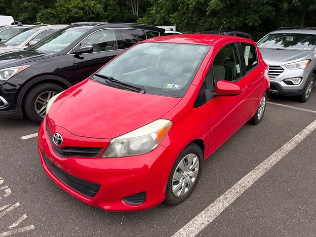 Used 2014 Toyota Yaris L FWD image 2