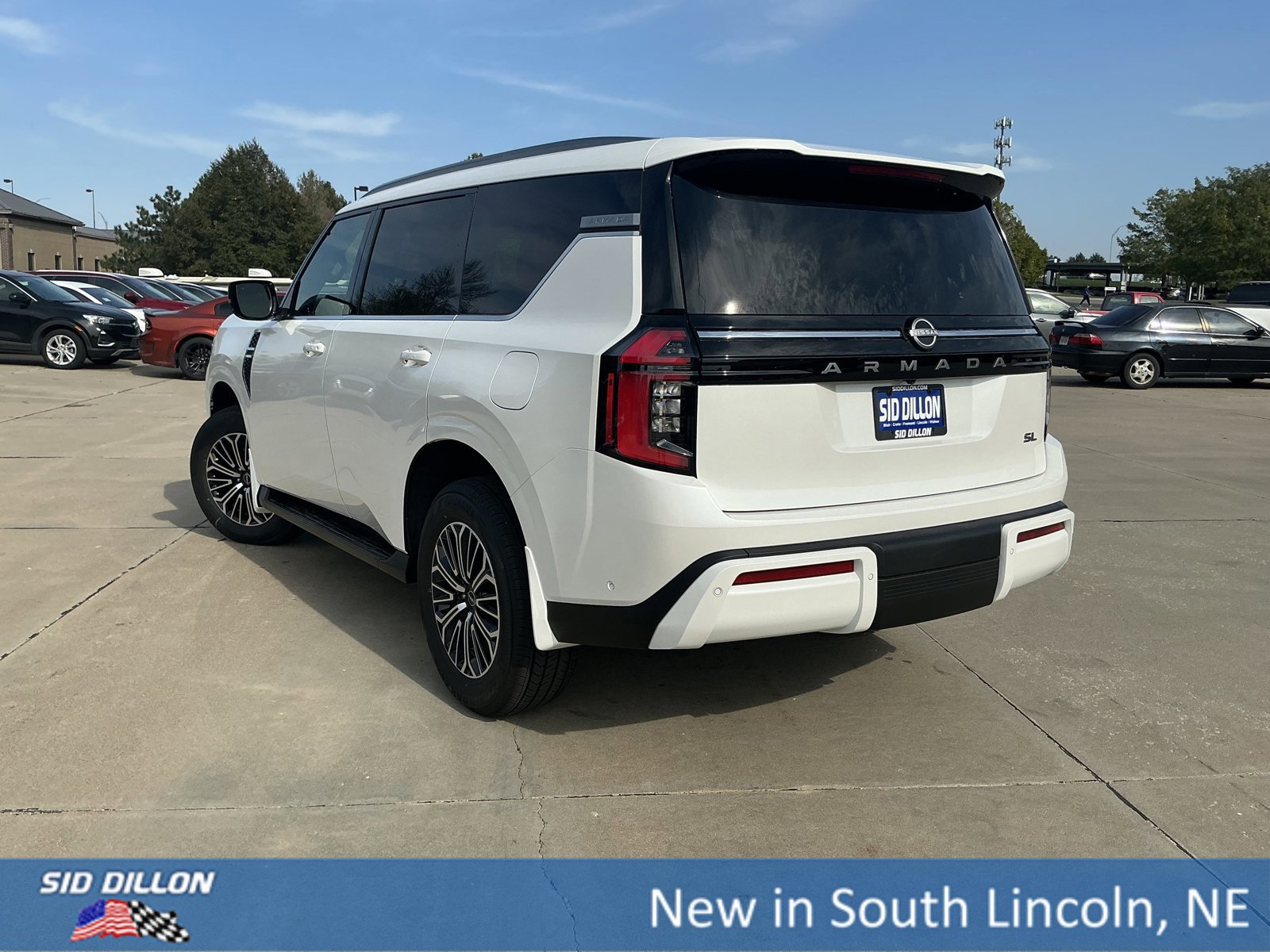 New 2026 Nissan Armada SL w/ Captain's Chari Seat Package image 3