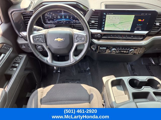 Used 2025 Chevrolet Silverado 1500 LT AWD/4WD image 12