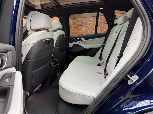 Used 2026 BMW X5 xDrive40i w/ Premium Package AWD/4WD image 23