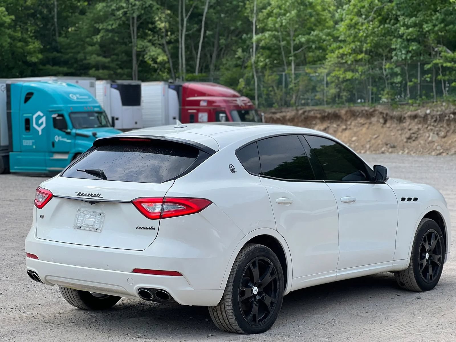 Used 2019 Maserati Levante AWD/4WD image 6