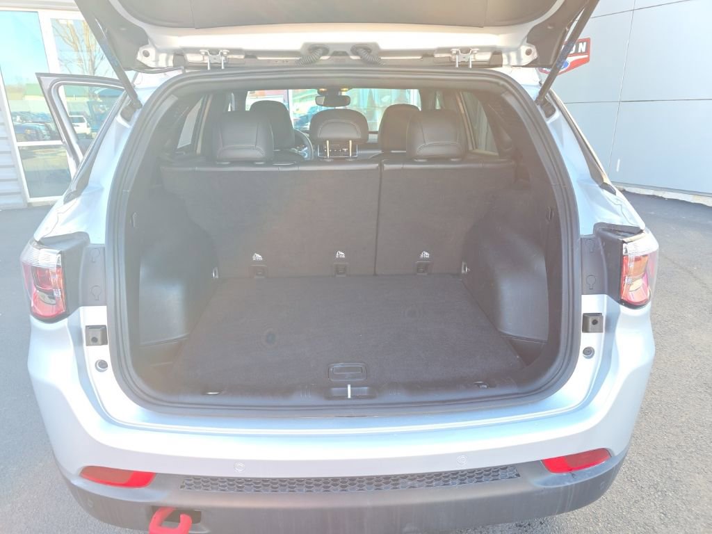 Used 2024 Jeep Compass Trailhawk image 33