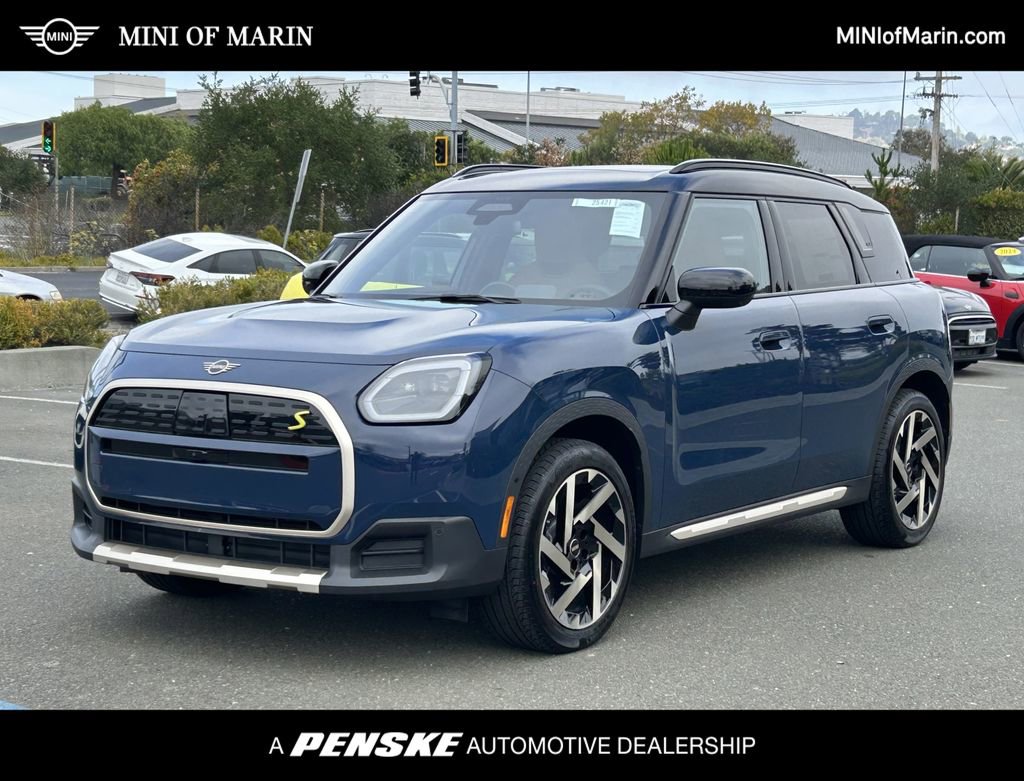 New 2025 MINI Cooper Countryman SE w/ Comfort Package Max