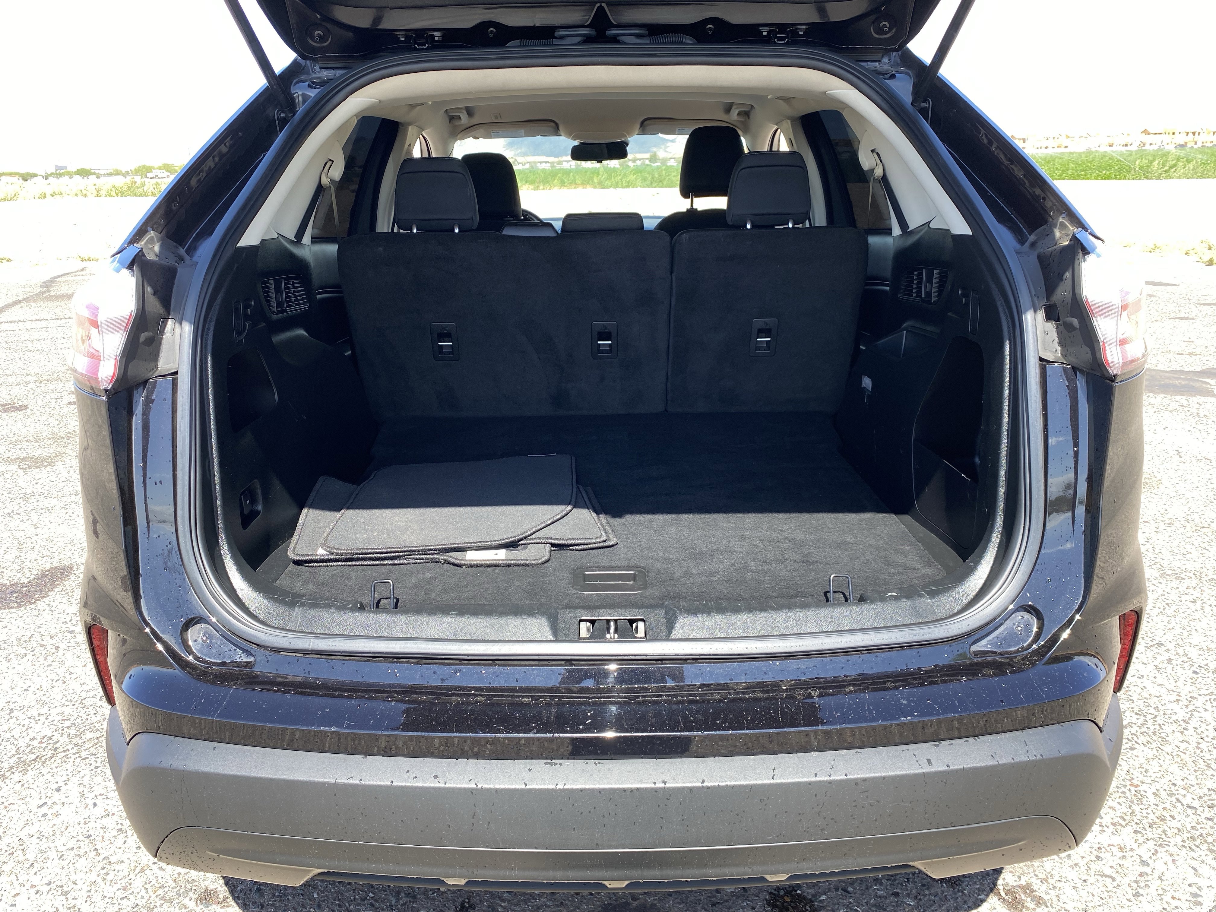 Used 2023 Ford Edge SE AWD/4WD image 14