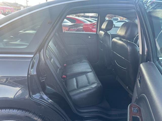 Used 2009 Ford Taurus Limited image 16