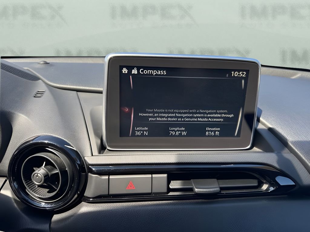 Used 2016 MAZDA MX-5 Miata Club RWD image 17