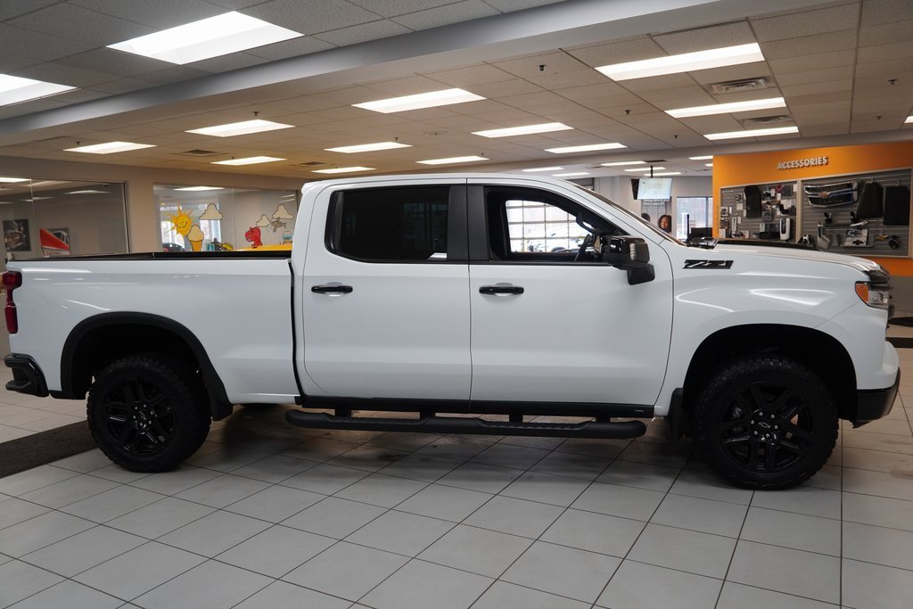 Certified 2024 Chevrolet Silverado 1500 LT Trail Boss w/ Convenience Package II image 18