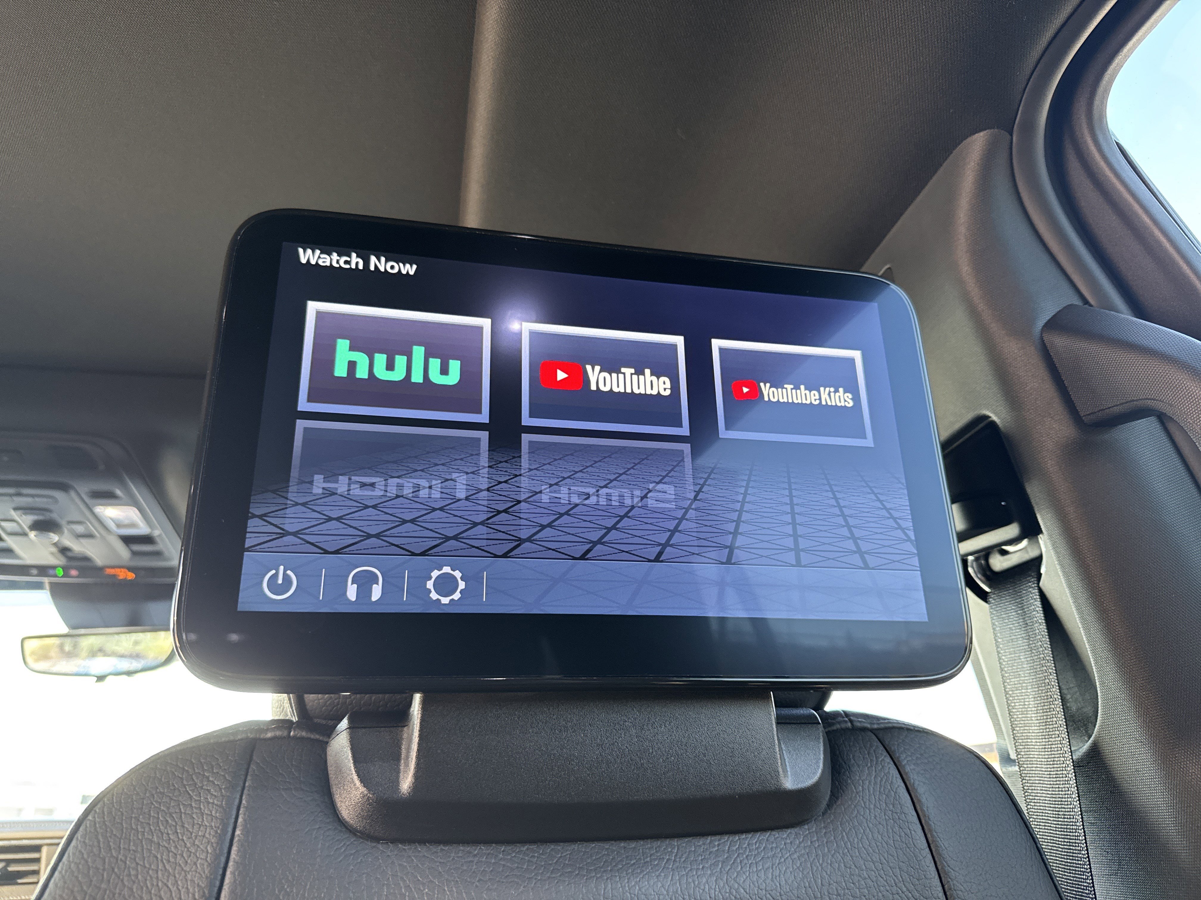 Used 2024 GMC Yukon Denali w/ Advanced Technology Package image 29