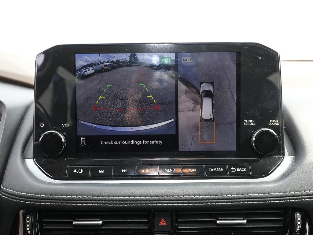 Used 2023 Nissan Rogue SL w/ SL Premium Package image 3