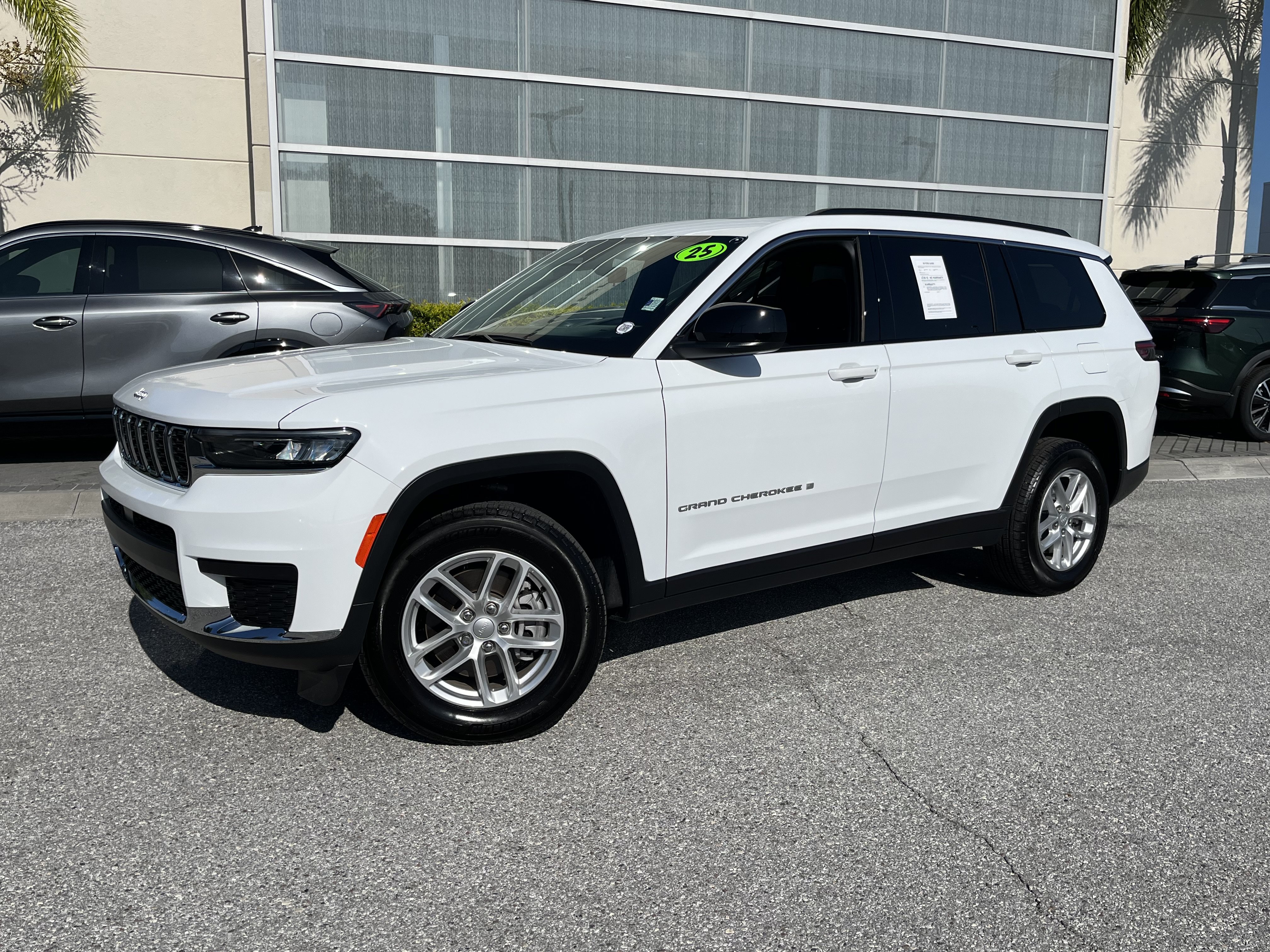 Used 2025 Jeep Grand Cherokee L Laredo