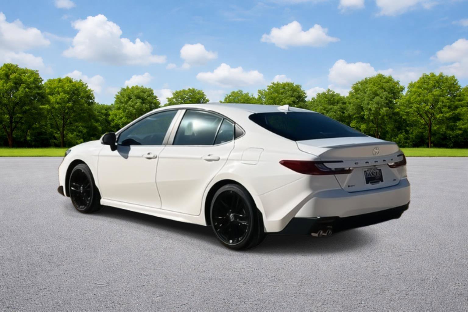 New 2026 Toyota Camry SE w/ Convenience Package FWD image 5