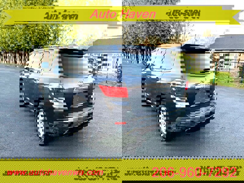 Used 2013 Toyota Highlander 4WD w/ Cold Weather Pkg image 5