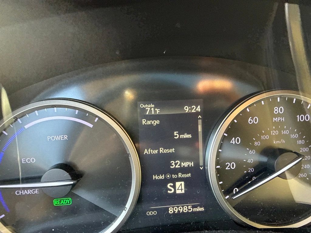 Used 2018 Lexus NX 300h AWD w/ Luxury Package image 16