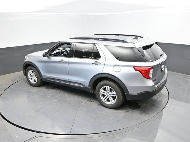 Used 2024 Ford Explorer XLT w/ Equipment Group 202A AWD/4WD image 41