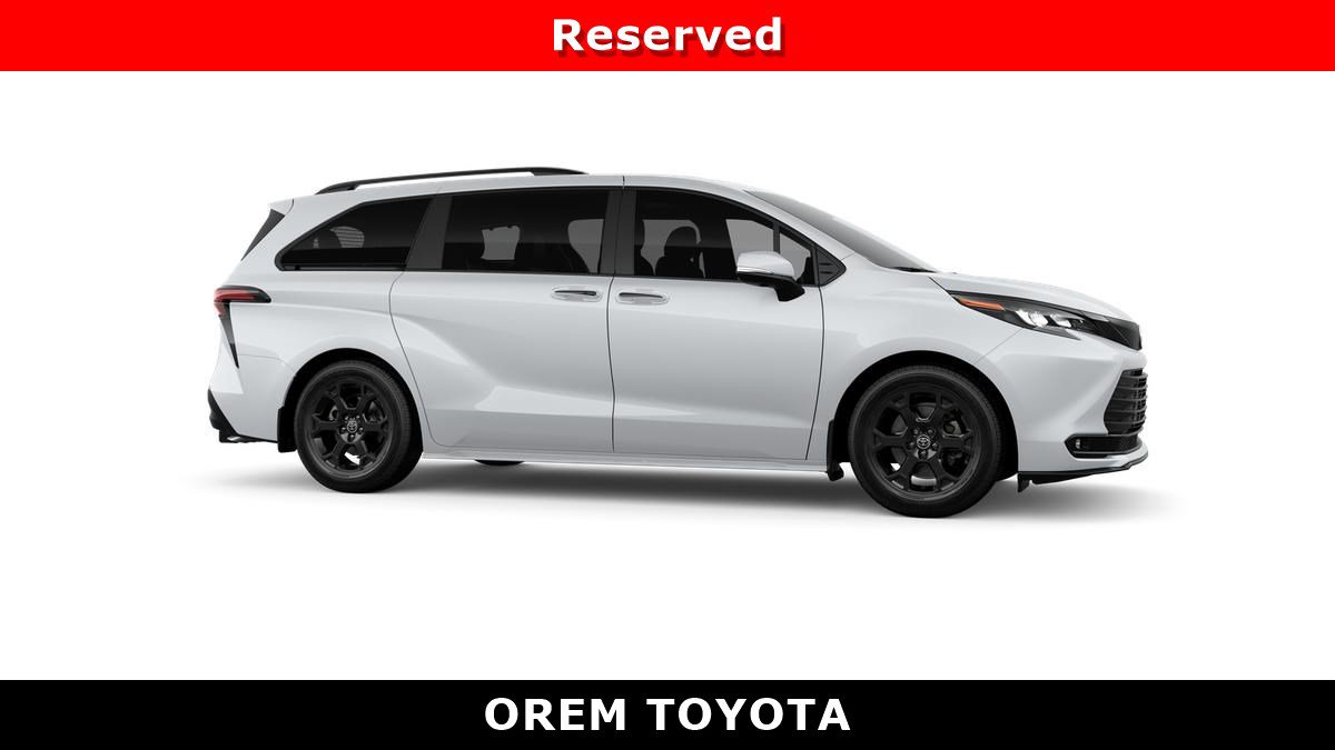 New 2026 Toyota Sienna XLE Woodland Edition AWD/4WD image 13
