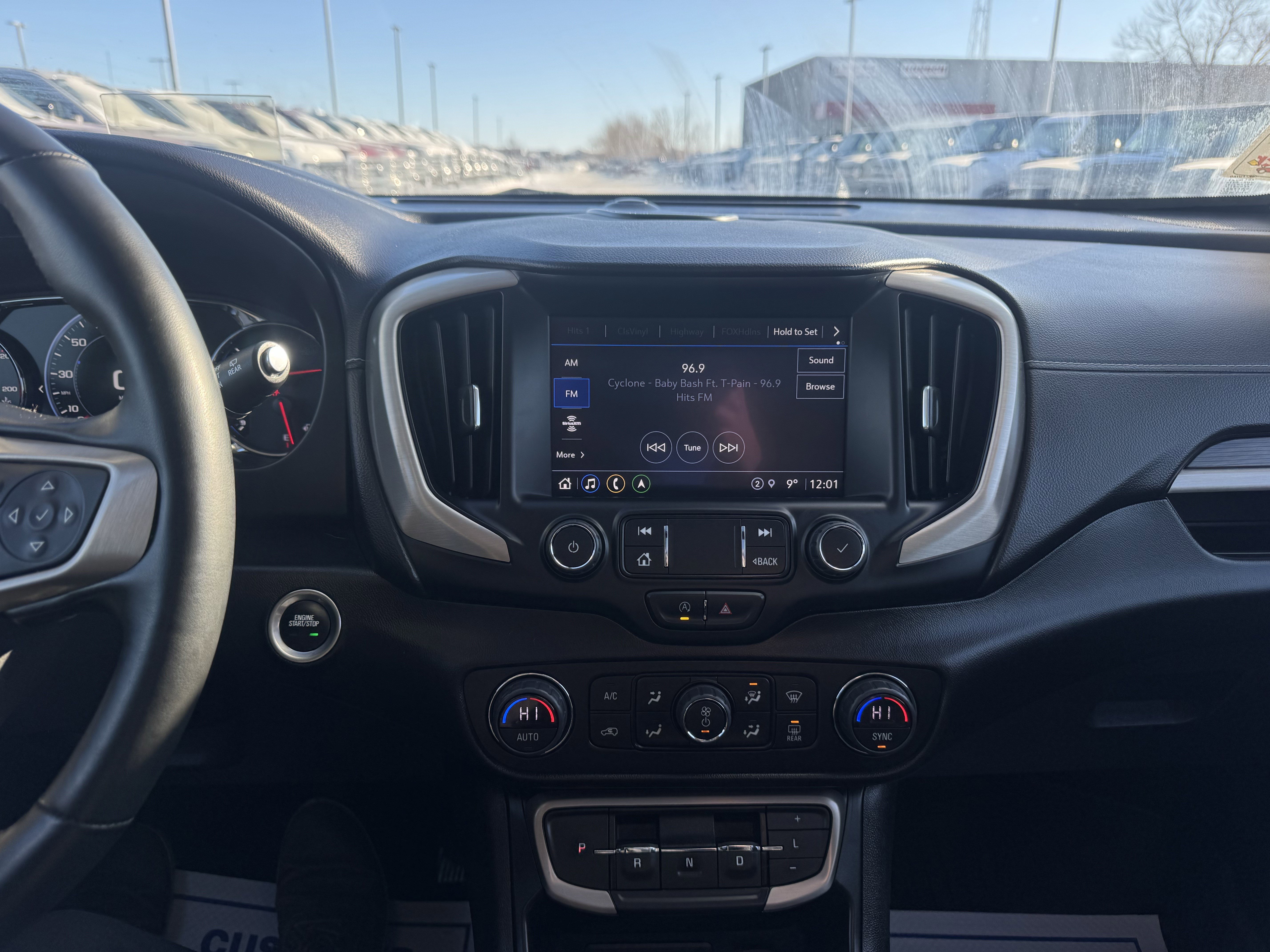 Used 2023 GMC Terrain Denali w/ Denali Premium Package image 10