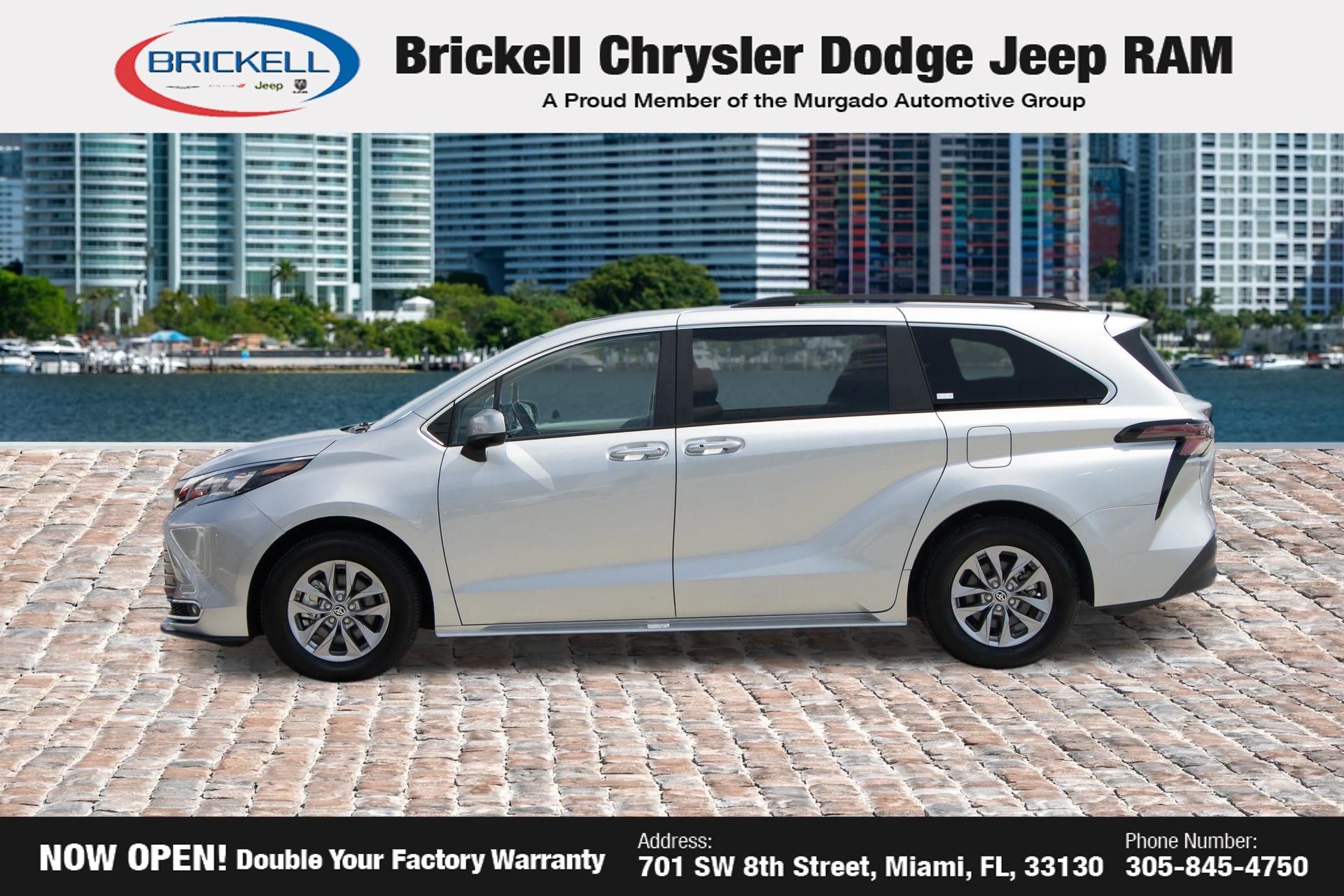 Used 2024 Toyota Sienna XLE FWD image 8