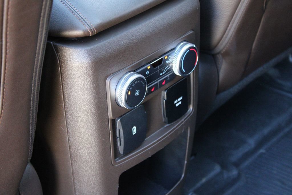 Used 2021 Ford Explorer King Ranch w/ Premium Technology Package image 27