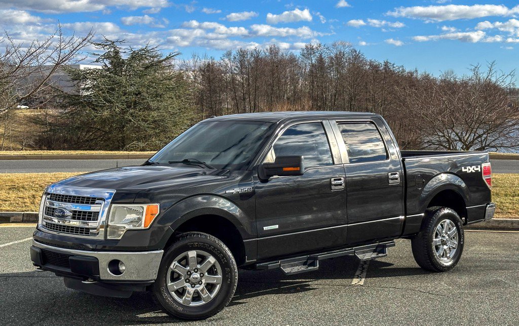 Used 2013 Ford F150 XLT w/ Luxury Equipment Group image 3