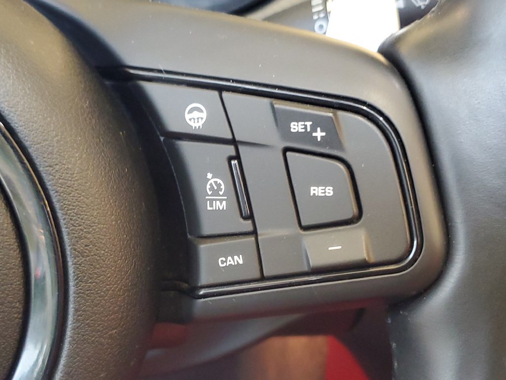 Used 2017 Jaguar F-TYPE SVR AWD/4WD image 19