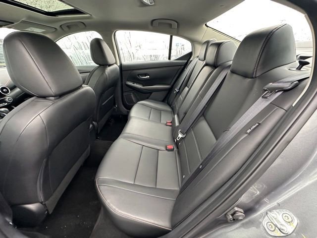 Used 2023 Nissan Sentra SR w/ SR Premium Package image 27