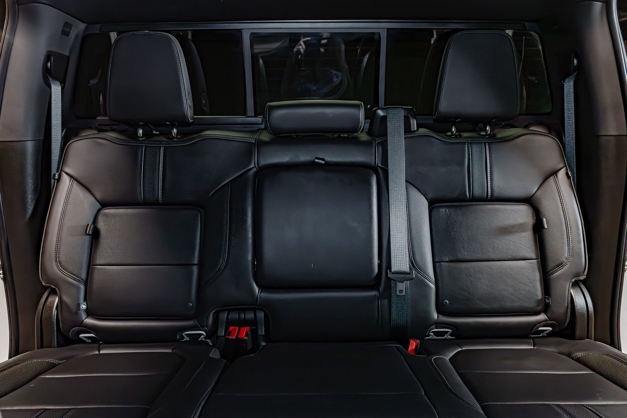 Used 2021 Chevrolet Silverado 3500 High Country image 24