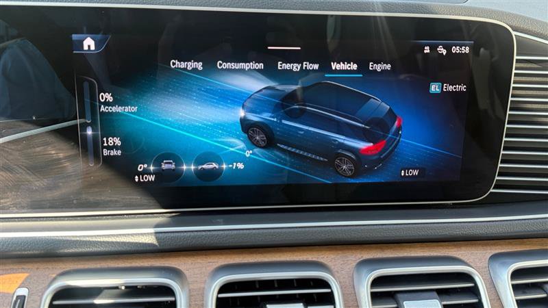 Used 2024 Mercedes-Benz GLE 450e 4MATIC image 36