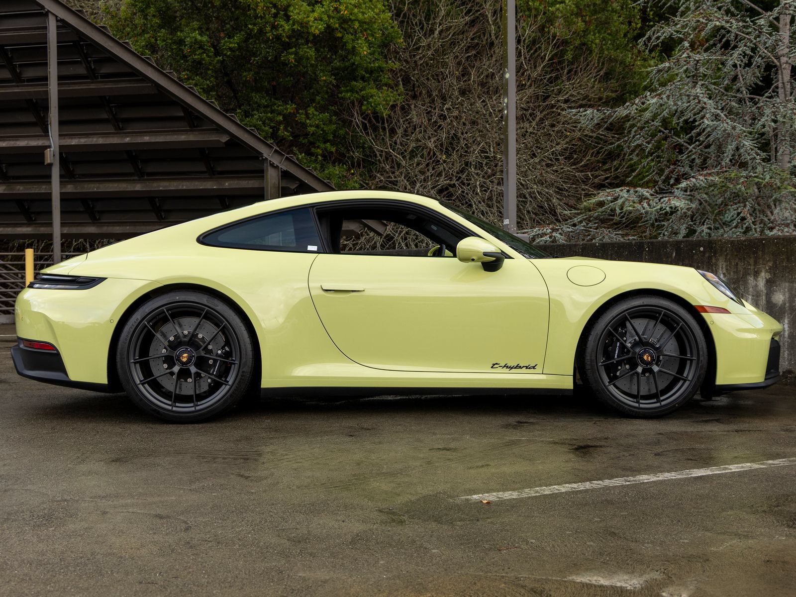 Certified 2025 Porsche 911 Carrera 4 GTS AWD/4WD image 11