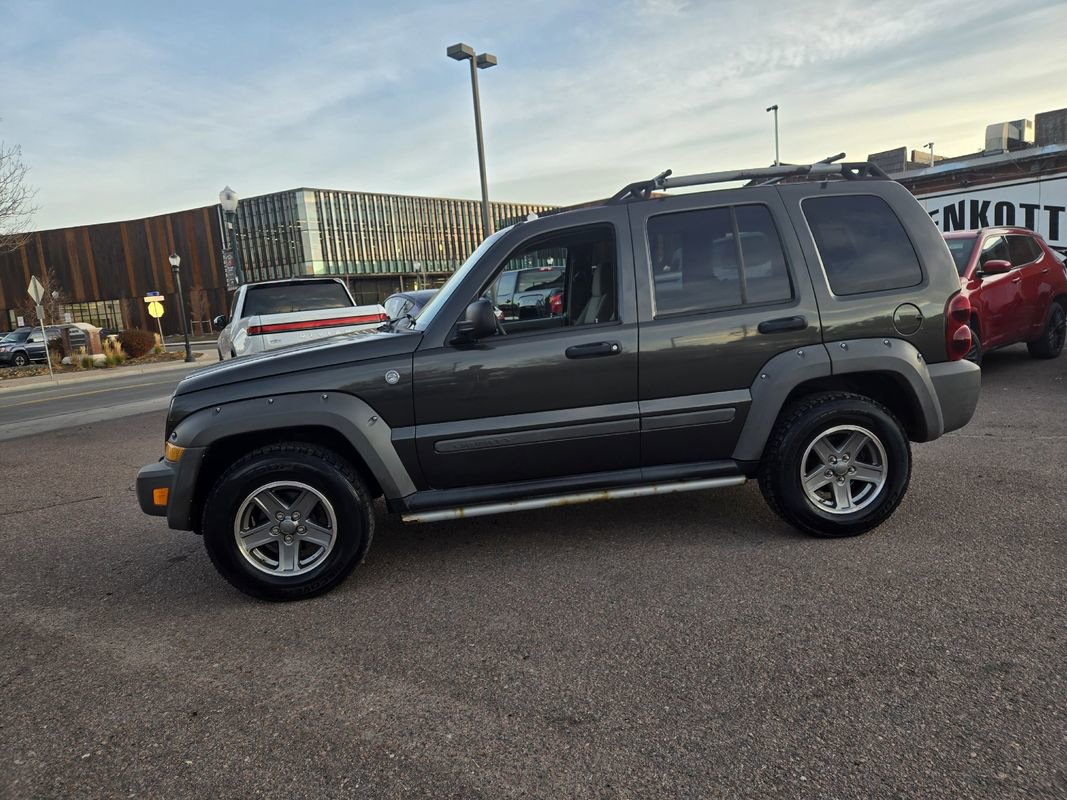 Used 2005 Jeep Liberty Renegade image 5