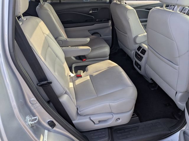 Used 2016 Honda Pilot Elite image 32